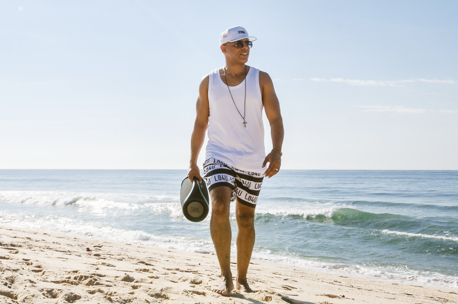 MC Koringa leva romantismo para o funk carioca em “A Mais Linda do Baile”