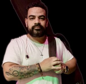 Leandro Galvão: Pastor, Cantor e Autor Que Está Transformando Vidas