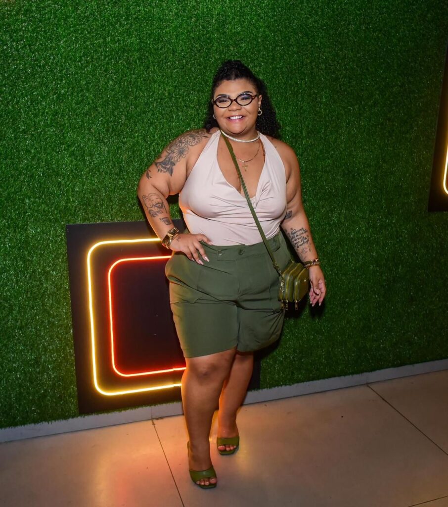 Andrezinho Do Molejo Comemora 54 Anos Ao Lado De Amigos Famosos E Ganha Noite De Samba Inesquecível 6 f9c878c4 e3ad 4e3f b1f0 634bf630a0c7