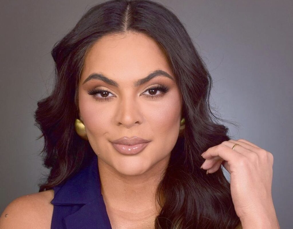 Fios De Pdo: A Força Da Técnica Aliada À Essência Da Harmonização Facial Com O Método Da Dra. Thabatta Alegria Fios de PDO: a força da técnica aliada à essência da harmonização facial com o método da Dra. Thabatta Alegria