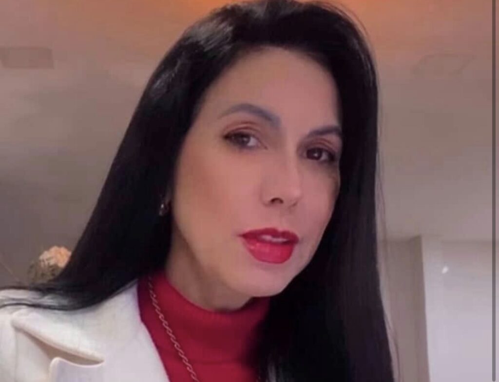 Dra. Débora Cristina Flores Da Costa: Projeto Construindo A Longevidade Redefine O Cuidado Ao Idoso Independente Nas Ilpis Dra. Débora Cristina Flores da Costa: Projeto Construindo a Longevidade redefine o cuidado ao idoso independente nas ILPIs