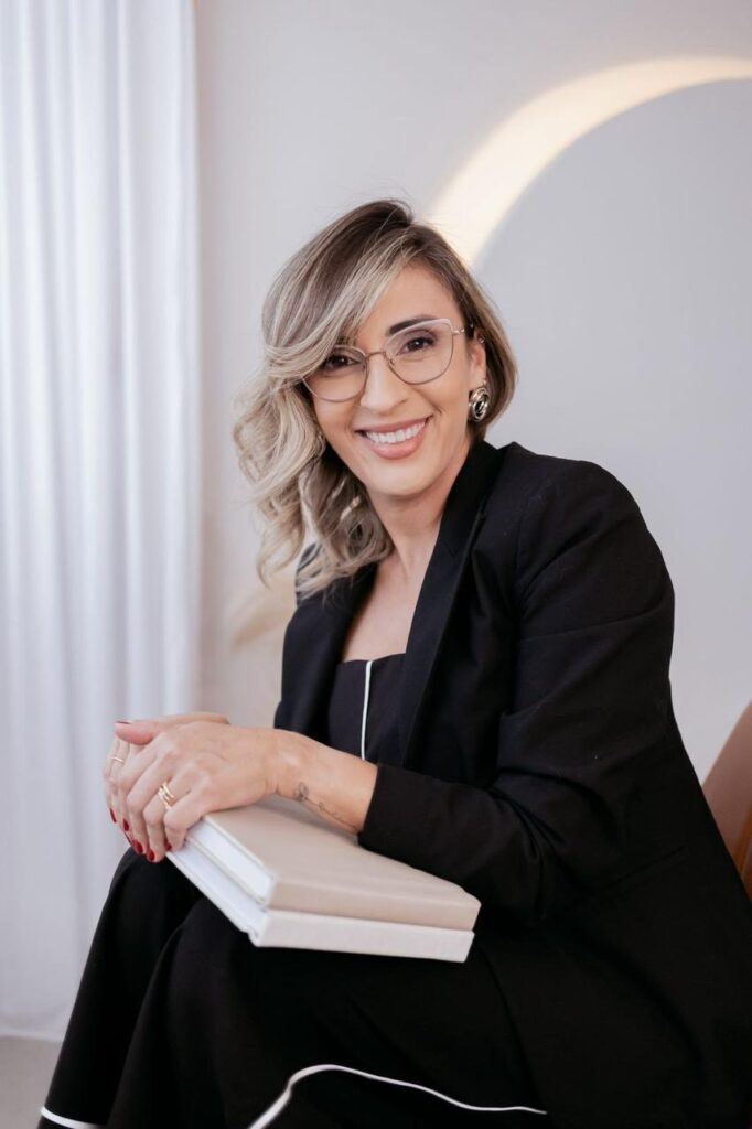 Dra. Cláudia Fonseca E A Nova Era Da Harmonização Facial: Menos Excesso E Mais Tecnologias Regenerativas 1 073c8e05 d329 404d 85e0 beda6239086a