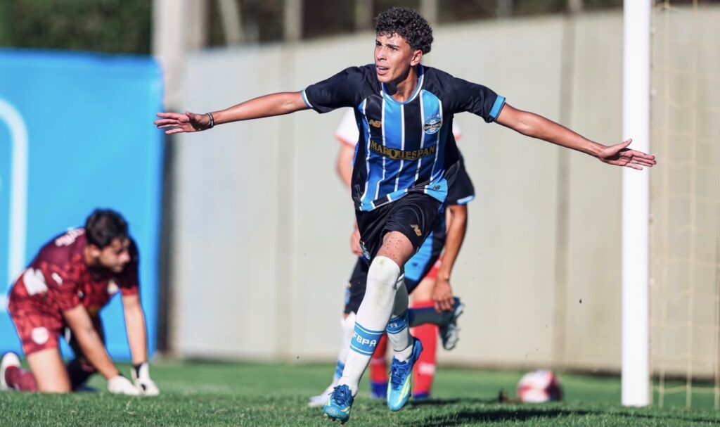 Jovem Atleta Do Grêmio Luan Caxopa Desde Os 7 Anos Atua Pelo Clube 1 IMG 9397