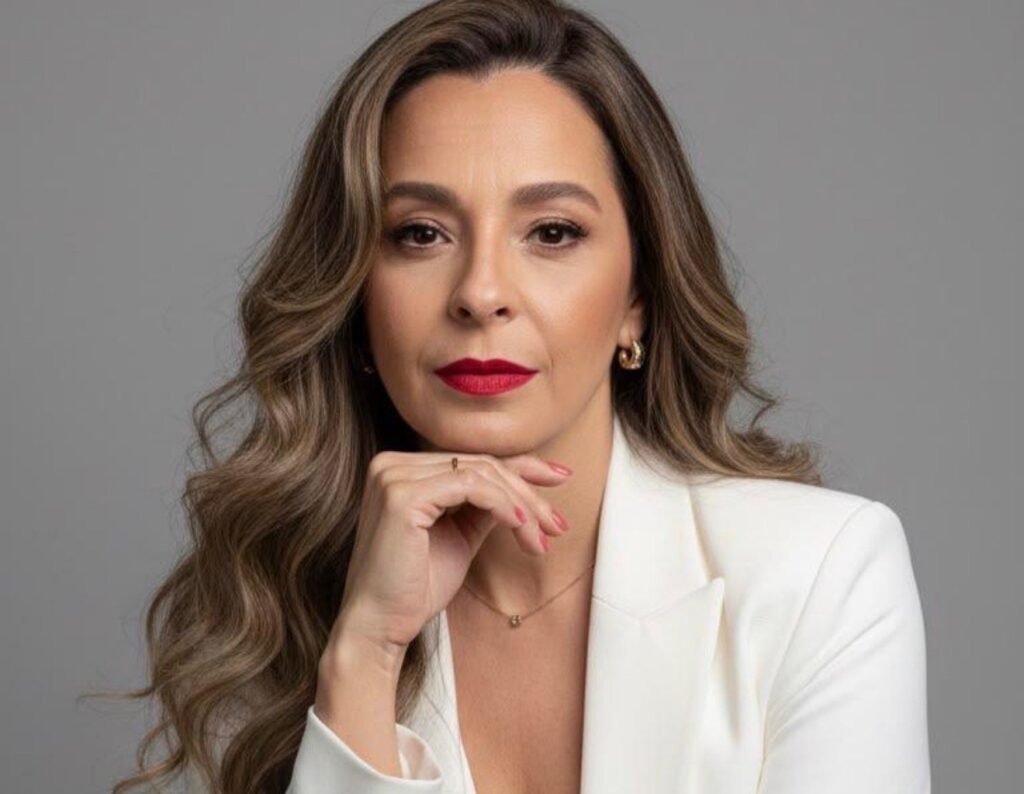 Rosielen Carvalho se destaca na estética regenerativa com método voltado à recuperação de sobrancelhas e saúde capilar
